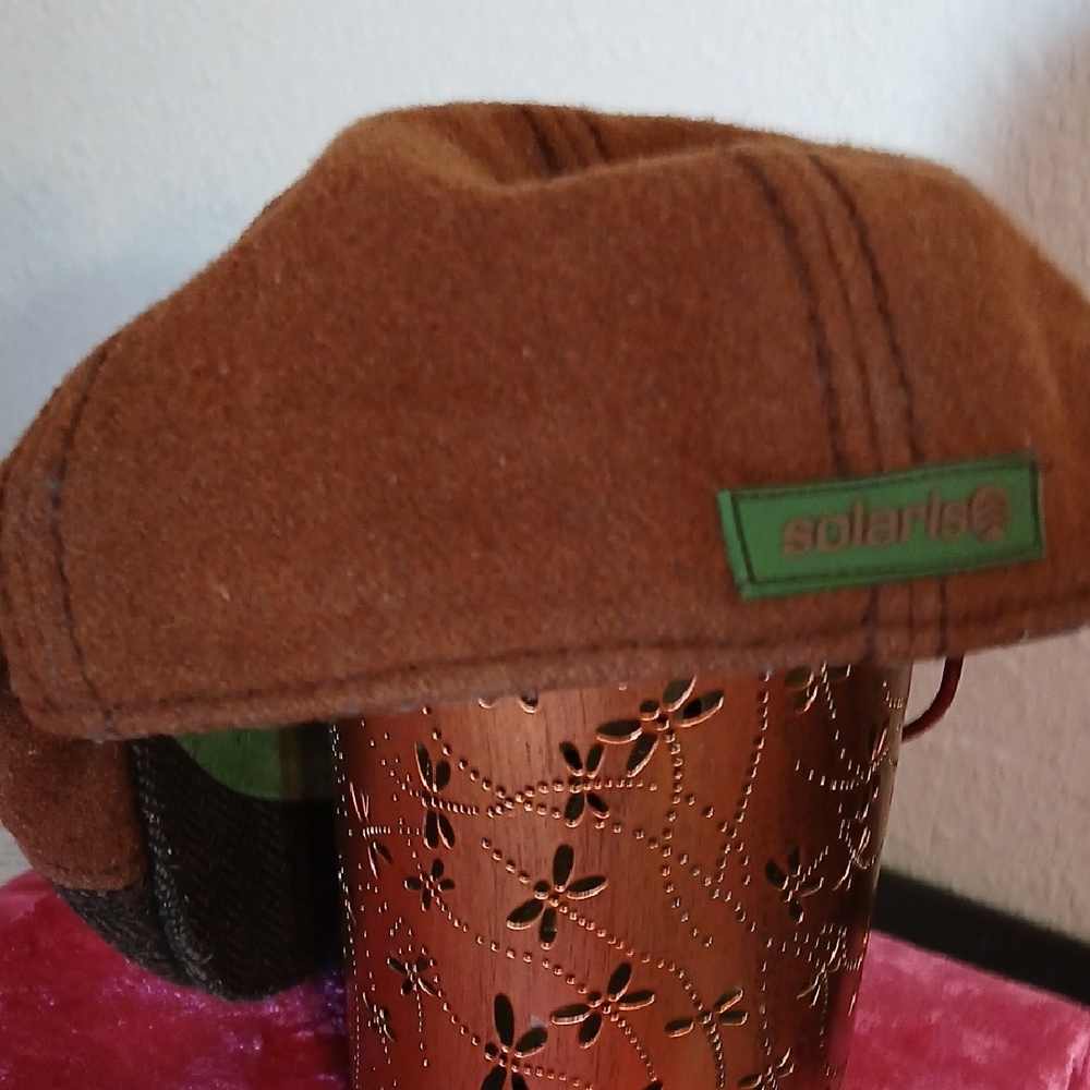 Solaris Brown Wool Cap
